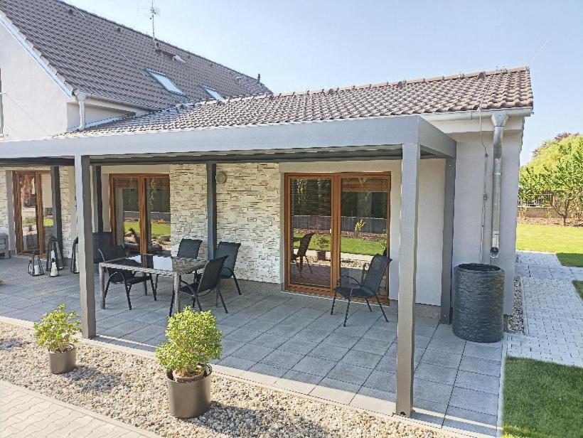 Ubytování U Vrbičky - blízko Prahy Unhošť Exterior foto